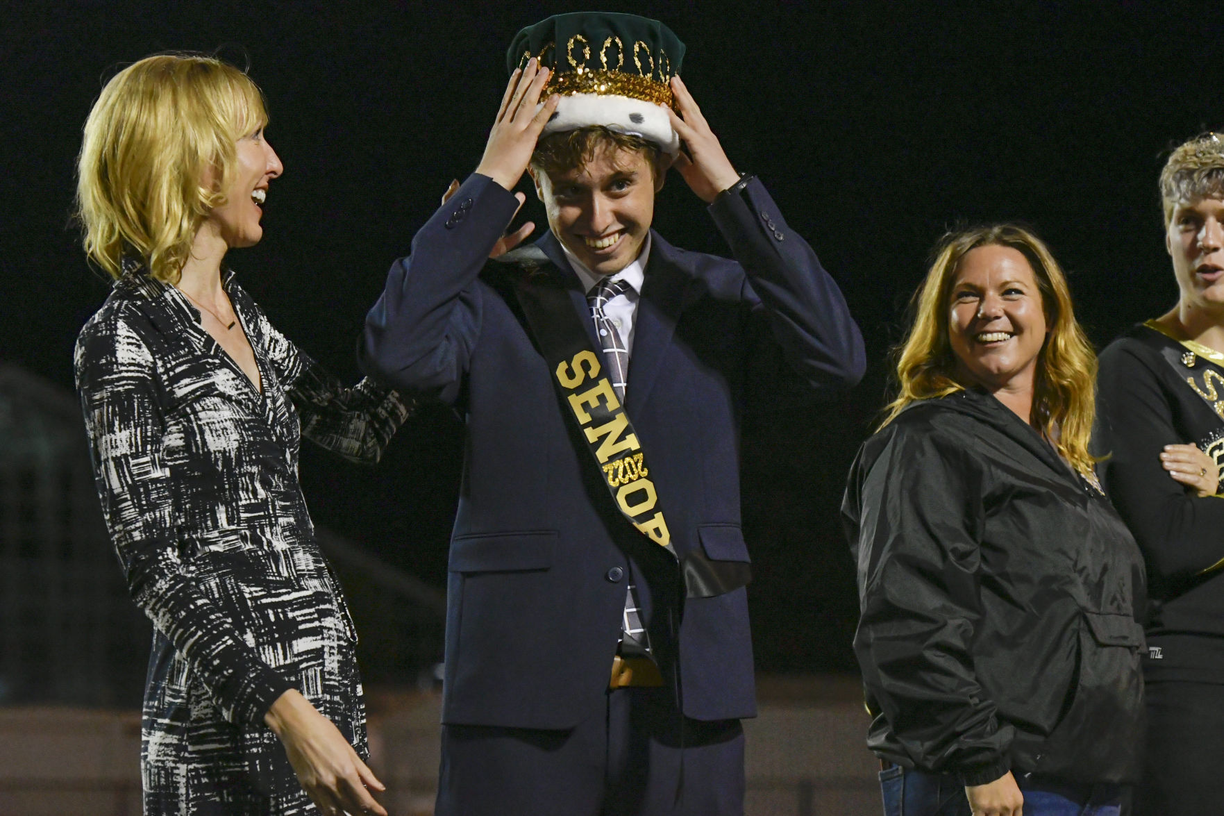 101521 Cabrillo homecoming 18.JPG
